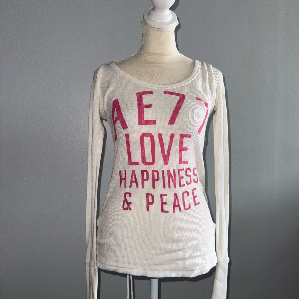 American Eagle Outfitters Cream Long Sleeve Thermal Top with Pink Graphic